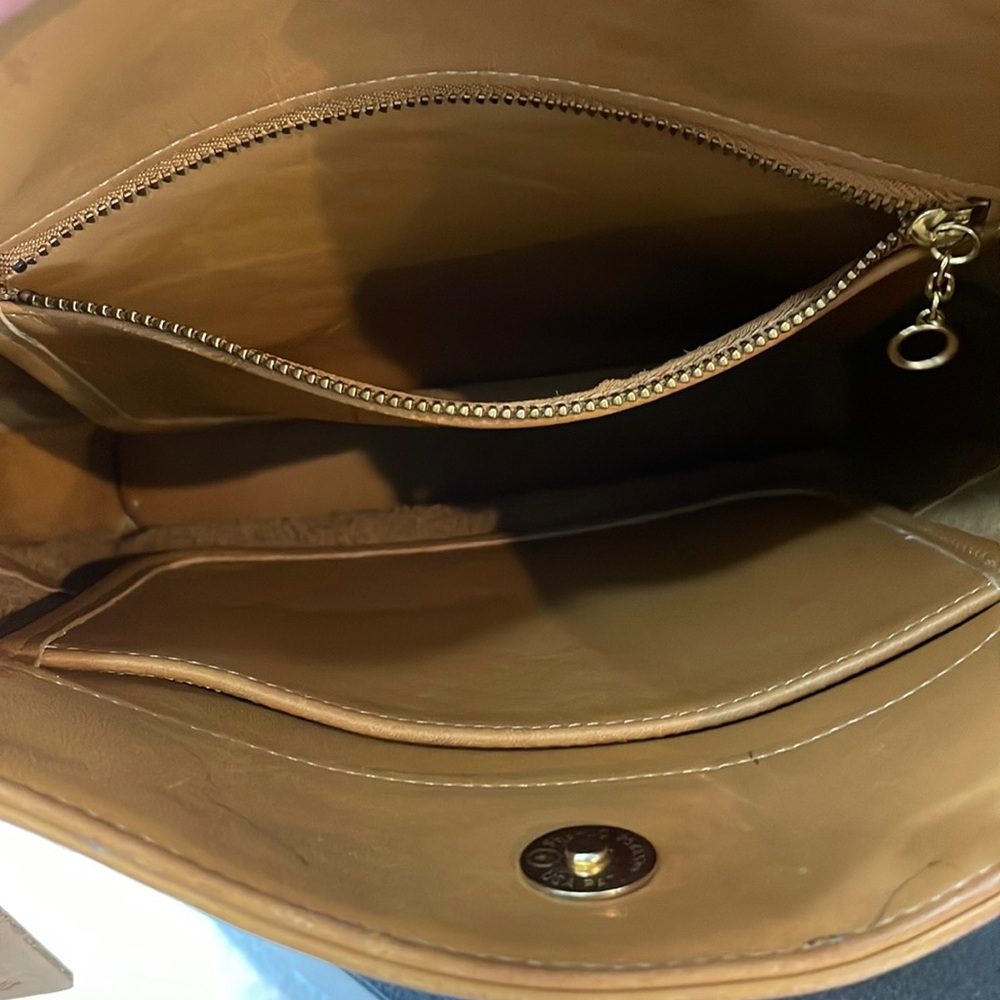 Coach Tan Leather Shoulder Bag - Picture 14 of 16